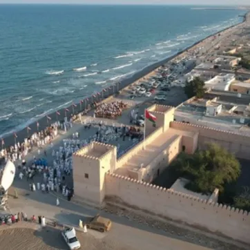 دليل تعريفي شامل حول مدينة صحم في سلطنة عُمان