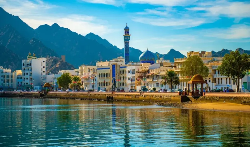 پیشبینیهای بازار املاک در عمان ۲۰۲۶: تحلیل جامع سرمایهگذاری از فرصتها و چالشها