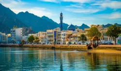 پیشبینیهای بازار املاک در عمان ۲۰۲۶: تحلیل جامع سرمایهگذاری از فرصتها و چالشها